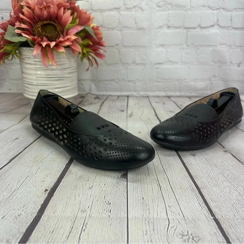 naturalizer ballet flat black size 8 UNCOVER with cutout design office business
